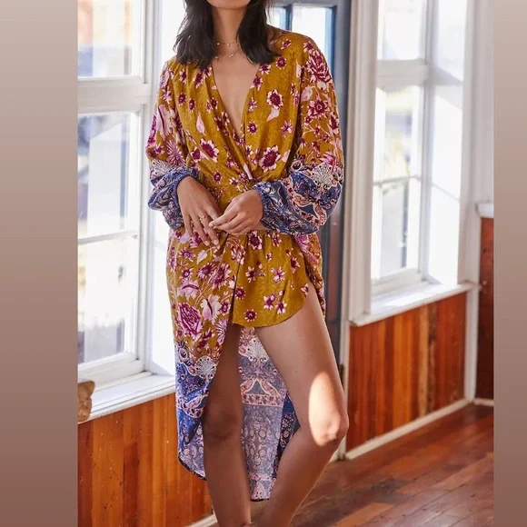 Anthropologie Floral Long Sleeve Tunic Size Medium - Picture 12 of 13